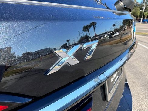 Used 2023 BMW X7 xDrive40i w/ Premium Package image 21