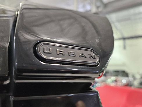 Used 2024 Land Rover Defender 110 V8 image 16