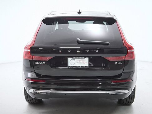 Certified 2023 Volvo XC60 B6 Ultimate w/ Protection Package Premier image 8