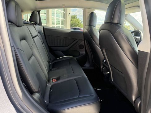 Used 2022 Tesla Model Y Performance AWD/4WD image 20