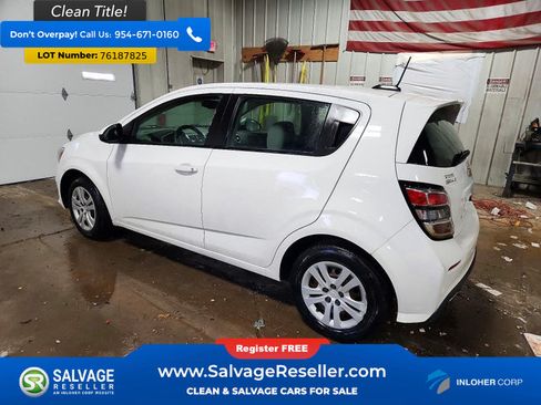 Used 2017 Chevrolet Sonic LT FWD image 3