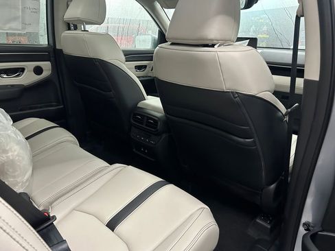 New 2026 Honda Pilot Touring image 22