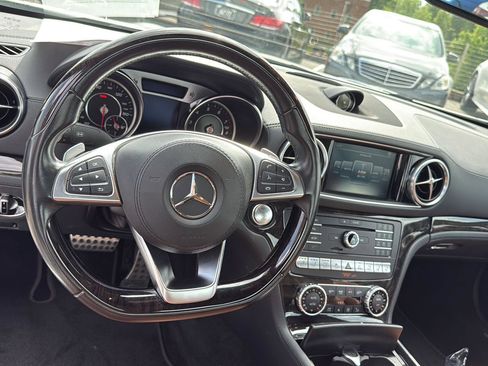 Used 2017 Mercedes-Benz SL 450 image 11