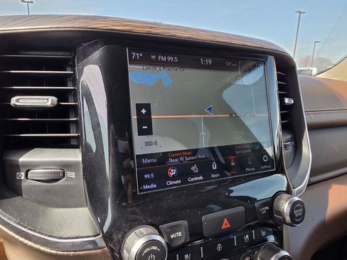 Used 2020 RAM 1500 Laramie image 16