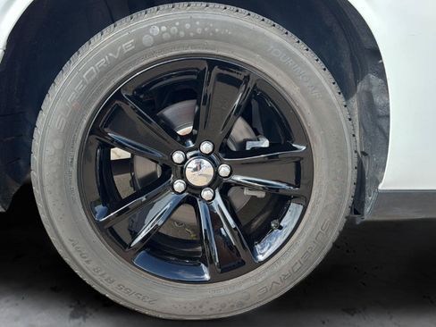 Used 2019 Dodge Challenger SXT RWD image 24