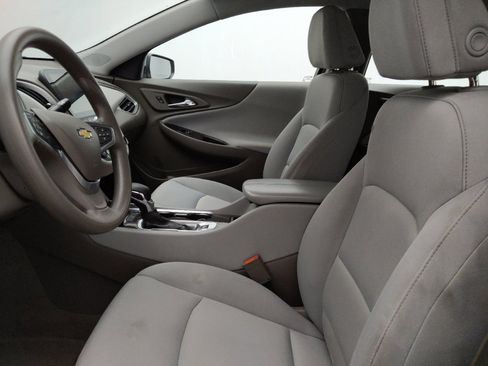 Used 2022 Chevrolet Malibu LT FWD image 17