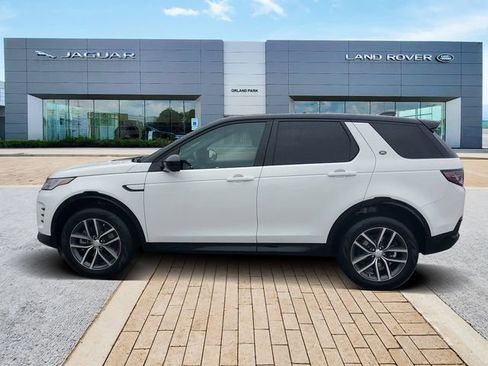 Used 2025 Land Rover Discovery Sport Dynamic SE AWD/4WD image 8