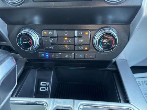 Used 2019 Ford F150 Platinum w/ Equipment Group 701A Luxury AWD/4WD image 24
