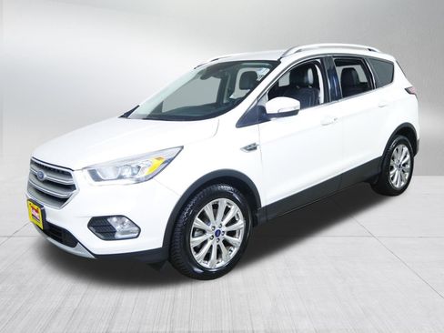 Used 2017 Ford Escape Titanium FWD image 3