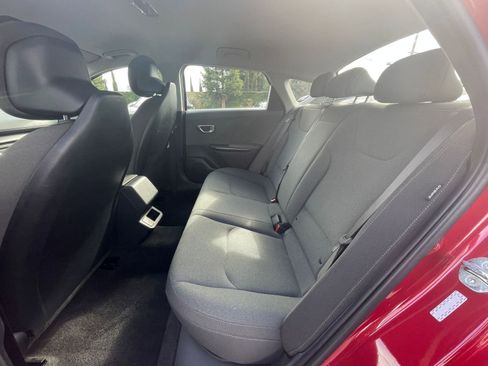 Used 2025 Kia K4 LXS image 21