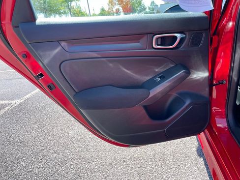 Used 2025 Honda Civic Sport image 37