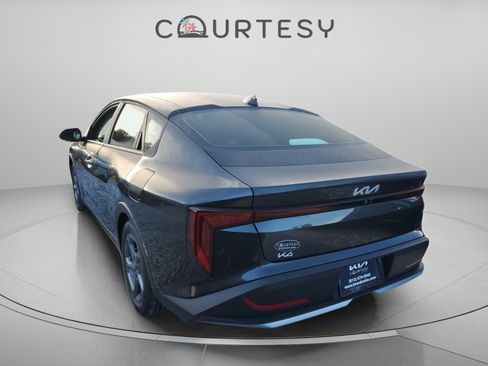 Used 2025 Kia K4 FWD image 3
