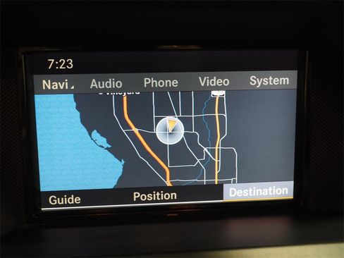Used 2010 Mercedes-Benz GLK 350 4MATIC image 16