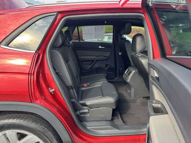 Used 2022 Volkswagen Atlas Cross Sport SE AWD/4WD image 13