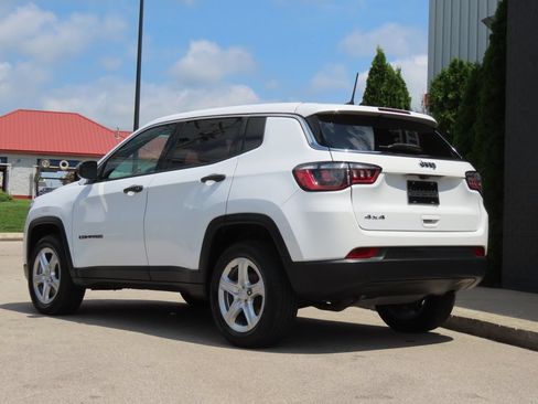 Used 2023 Jeep Compass Sport AWD/4WD image 10