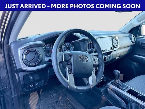 Used 2022 Toyota Tacoma SR5 image 10