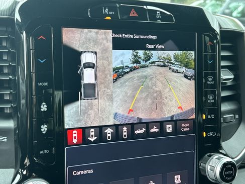 New 2025 RAM 2500 Big Horn AWD/4WD image 28