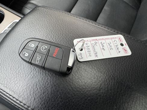 Used 2015 Jeep Grand Cherokee Summit w/ Platinum Series Group image 25