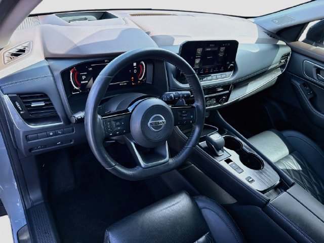 Used 2021 Nissan Rogue Platinum FWD image 26