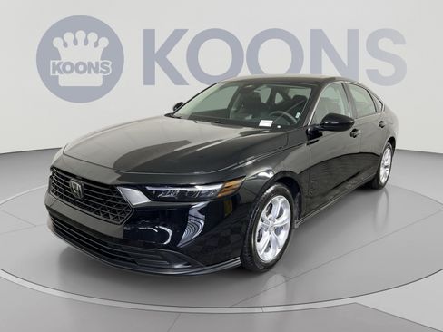 Used 2025 Honda Accord LX image 5