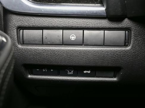 Used 2023 Nissan Rogue SL AWD/4WD image 33