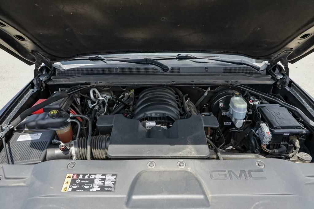 Used 2020 GMC Yukon SLT AWD/4WD image 40
