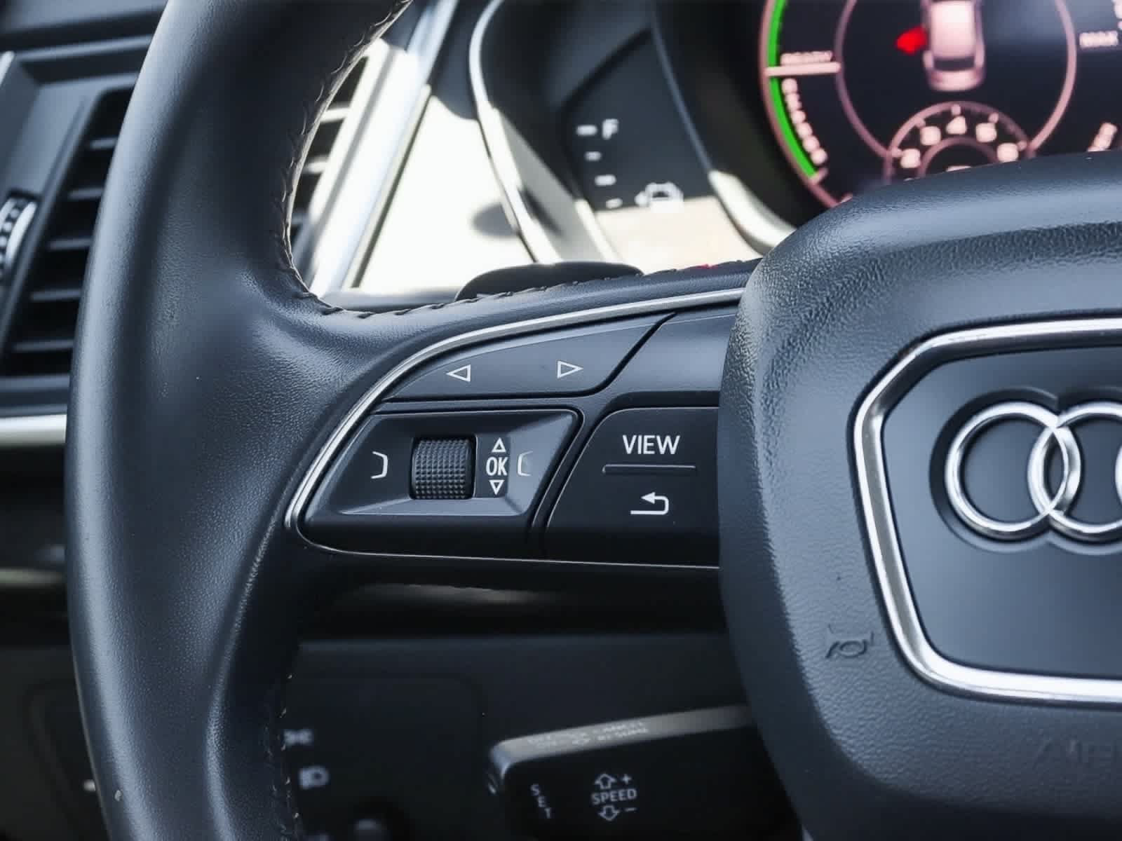 Used 2020 Audi Q5 e Premium w/ Convenience Package AWD/4WD image 23