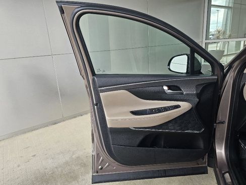 Used 2019 Hyundai Santa Fe Limited FWD image 18