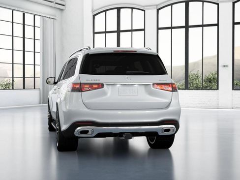 New 2026 Mercedes-Benz GLS 580 4MATIC image 26