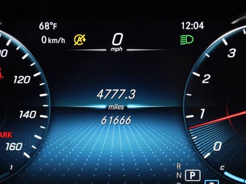Used 2020 Mercedes-Benz GLC 300 4MATIC image 17