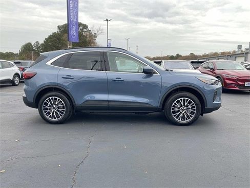 New 2026 Ford Escape SE w/ PHEV Premium Package image 22