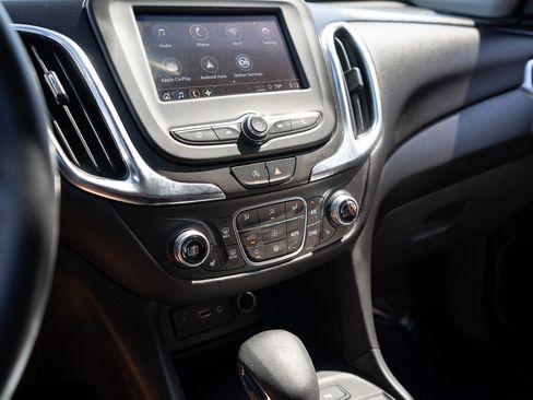 Used 2024 Chevrolet Equinox LT FWD image 25
