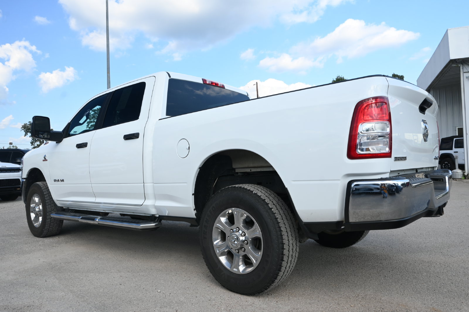 Used 2024 RAM 2500 Big Horn AWD/4WD image 4