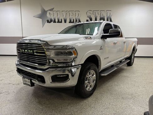 Used 2022 RAM 2500 Laramie AWD/4WD image 1