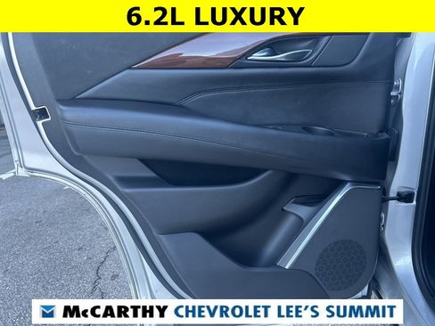 Used 2019 Cadillac Escalade Luxury image 30