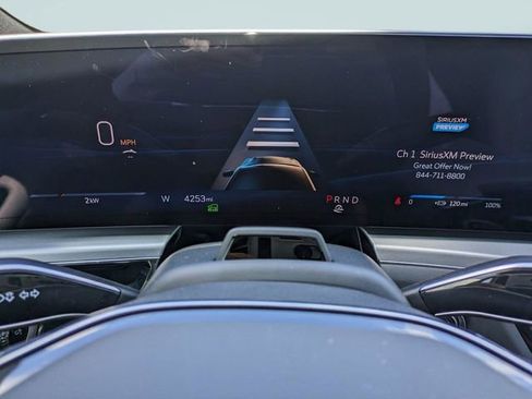 Used 2025 Cadillac Lyriq Luxury RWD image 27