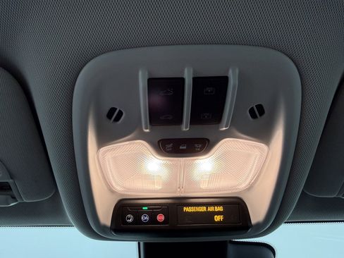 Used 2023 Chevrolet Bolt EUV Premier w/ Sun & Sound Package FWD image 23