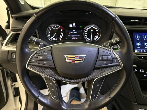 Used 2023 Cadillac XT5 Sportv AWD/4WD image 13