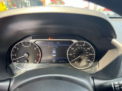 Used 2025 Nissan Altima 2.5 SV FWD image 9