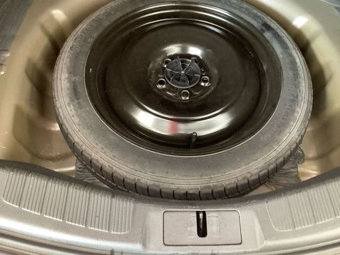 Used 2013 Ford Fusion SE image 29