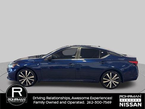 Certified 2020 Nissan Altima 2.5 SR FWD image 2