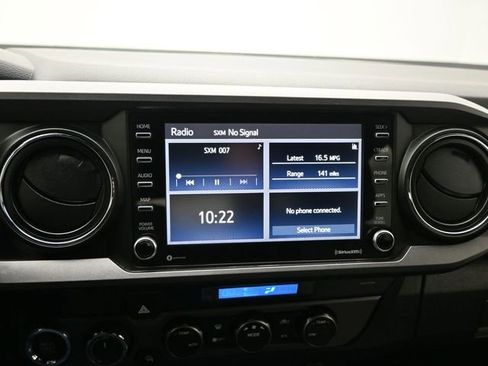 Used 2021 Toyota Tacoma TRD Off-Road image 30