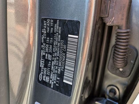 Used 2025 Hyundai Elantra Sport image 35