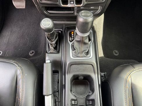 Used 2021 Jeep Wrangler Unlimited Sahara image 18