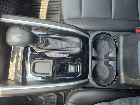 Used 2024 Chevrolet Colorado LT w/ LT Convenience Package III RWD image 25