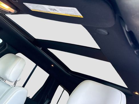 Used 2018 Jeep Grand Cherokee Limited RWD image 18