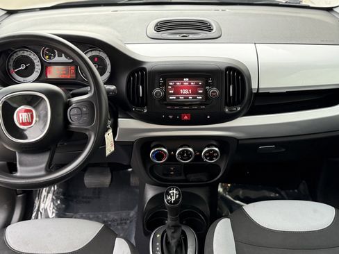 Used 2015 FIAT 500L Pop image 32