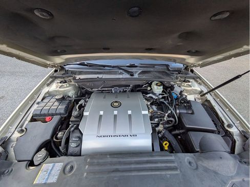 Used 2008 Cadillac DTS image 25