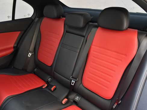 Used 2023 Mercedes-Benz C 43 AMG 4MATIC Sedan image 17