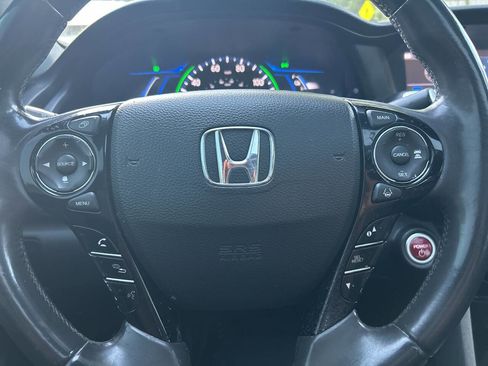 Used 2017 Honda Accord EX-L image 29